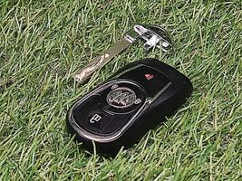 Buick Encore I Ignition key/card 13508417A