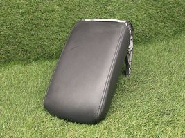 Volkswagen Jetta VI Armrest 5C6864207