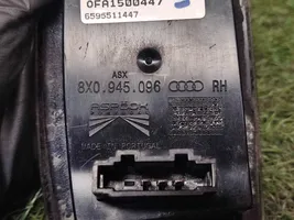 Audi A1 Lampy tylnej klapy bagażnika 8X0945096