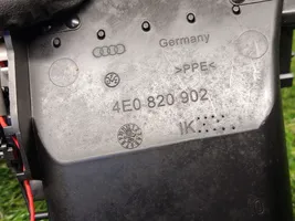 Audi A8 S8 D3 4E Kojelaudan sivutuuletussuuttimen kehys 4E0820902