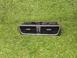 Audi A4 S4 B8 8K Centrālais gaisa ventilācijas režģis 8T1820951C