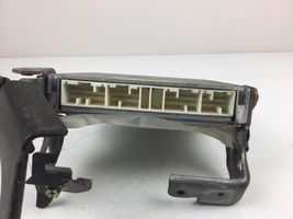 Toyota Corolla E120 E130 Unité de commande, module ECU de moteur 8966602110