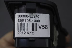 Hyundai i40 Interrupteur d’éclairage 933003Z970