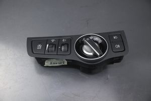 Hyundai i40 Включатель фонарей 933003Z970