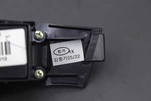 Hyundai i40 Electric window control switch 935803Z050