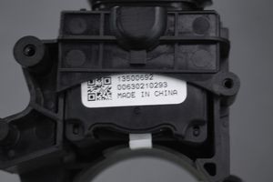 Chevrolet Cruze Leva/interruttore dell’indicatore di direzione e tergicristallo 13243595