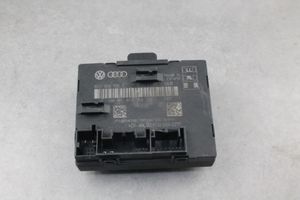 Audi Q3 8U Durų elektronikos valdymo blokas 8X0959795C