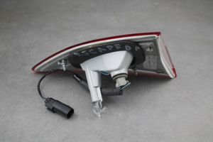 Ford Escape Lampy tylnej klapy bagażnika CJ5413A602AJ