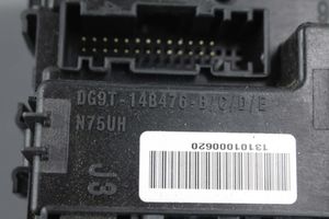 Ford Fusion Fuse module DG9T15604