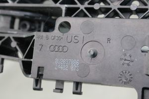 Audi Q3 8U Klamka zewnętrzna drzwi przednich 8U2837886