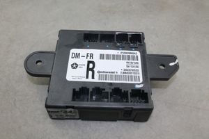 Dodge Grand Caravan Unité de commande module de porte P05026860AD