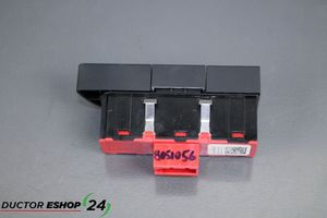 Audi Q3 8U Citu veidu slēdži / pogas / pārslēdzēji 8U0959673E