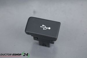 Honda Civic IX Connecteur/prise USB 