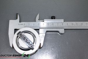 Nissan Almera Заводская крышка (крышки) от центрального отверстия колеса 40342AV610
