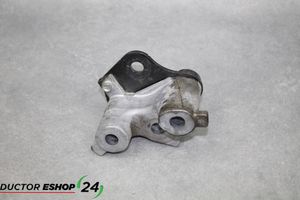 Mazda 6 Supporto di montaggio scatola del cambio KD6239010