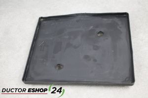 Toyota Yaris Boîte de batterie 744310D160