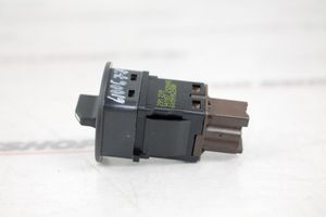 Renault Captur Passenger airbag on/off switch 681995290R