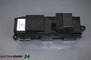 Suzuki SX4 S-Cross Przyciski szyb 61M11654