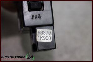 Hyundai ix20 Headlight level height control switch 933701K900