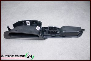 Ford Grand C-MAX Altro elemento di rivestimento della portiera anteriore AM51R24048