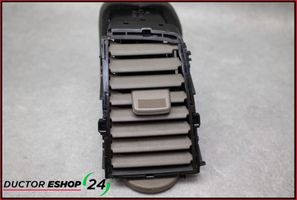 Nissan Murano Z51 Griglia di ventilazione centrale cruscotto 687501AAA0A