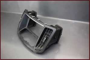 Infiniti G37 Griglia di ventilazione centrale cruscotto 68270JK00A