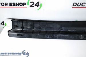 Mazda MX-5 ND Etuoven kynnyksen suojalista N24368720