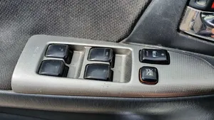 Toyota Corolla Verso E121 Interruttore di controllo dell’alzacristalli elettrico 