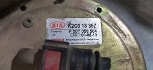 KIA Carens I Degalų siurblys (degalų bake) K2C01335Z