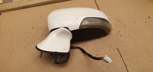 Toyota Avensis T270 Front door electric wing mirror 
