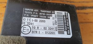 Toyota Avensis T270 Calculateur moteur ECU 