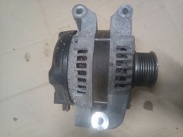 Toyota RAV 4 (XA40) Generatore/alternatore 