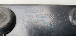 Nissan X-Trail T32 Listwa pod lampę tylną 