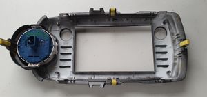 Toyota Yaris Radio/GPS head unit trim 