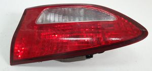 Subaru B9 Tribeca Lampy tylnej klapy bagażnika 