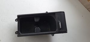 Hyundai i40 Cup holder front 