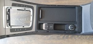 Volkswagen Golf VII Console centrale 