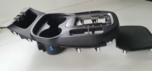 Hyundai Santa Fe Cup holder front 