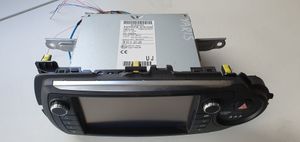 Toyota Yaris Panel / Radioodtwarzacz CD/DVD/GPS 