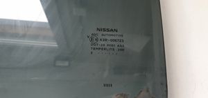 Nissan Qashqai+2 Takaoven ikkunalasi 