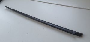 Toyota Yaris Rivestimento portiera posteriore (modanatura) 