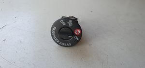 Renault Captur Passenger airbag on/off switch 