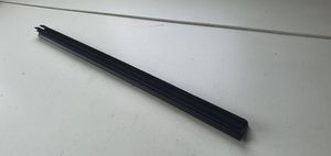 Skoda Superb B6 (3T) Rubber seal rear door window/glass 