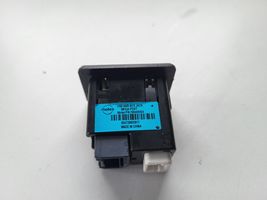 Nissan Micra K14 Connettore plug in USB 