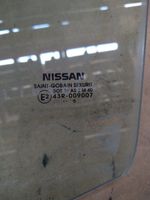 Nissan Leaf I (ZE0) Vitre de fenêtre porte avant (4 portes) 