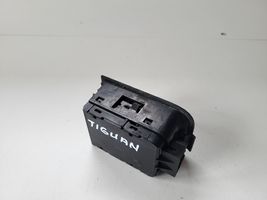 Volkswagen Tiguan Przełącznik / Manetka tempomatu 