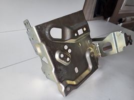 Nissan X-Trail T32 Engine control unit holder 