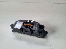 Audi S5 Facelift Pečiuko ventiliatoriaus reostatas (reustatas) 