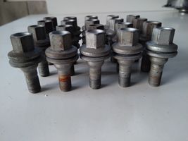 Opel Grandland X Nuts/bolts 