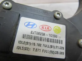 KIA Carens II Czujnik przyspieszenia BJT0623A1D200